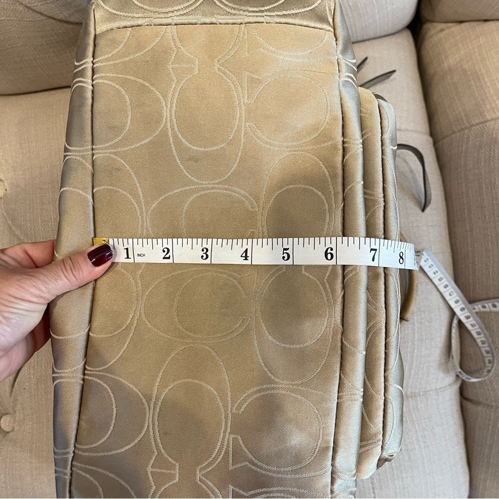 COACH Metallic Gold And Light khaki SIGNATURE Monogram TOTE Diaper Bag No strap - Picture 15 of 16